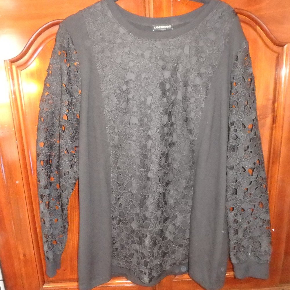 LANE BRYANT BLACK SWEATSHIRT WITH LACE SIZE 1X